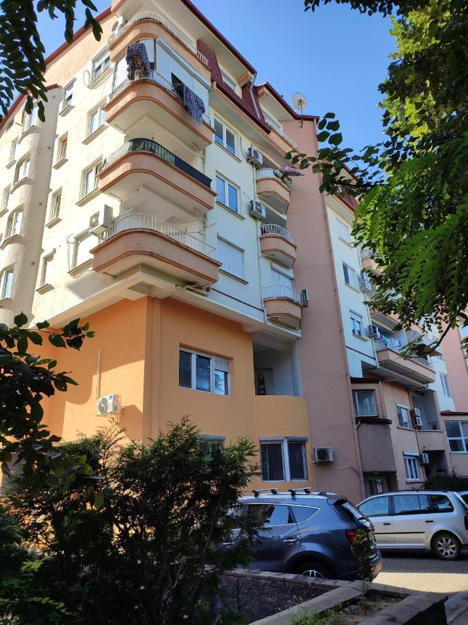 Tropicana Apartment Скопие Екстериор снимка
